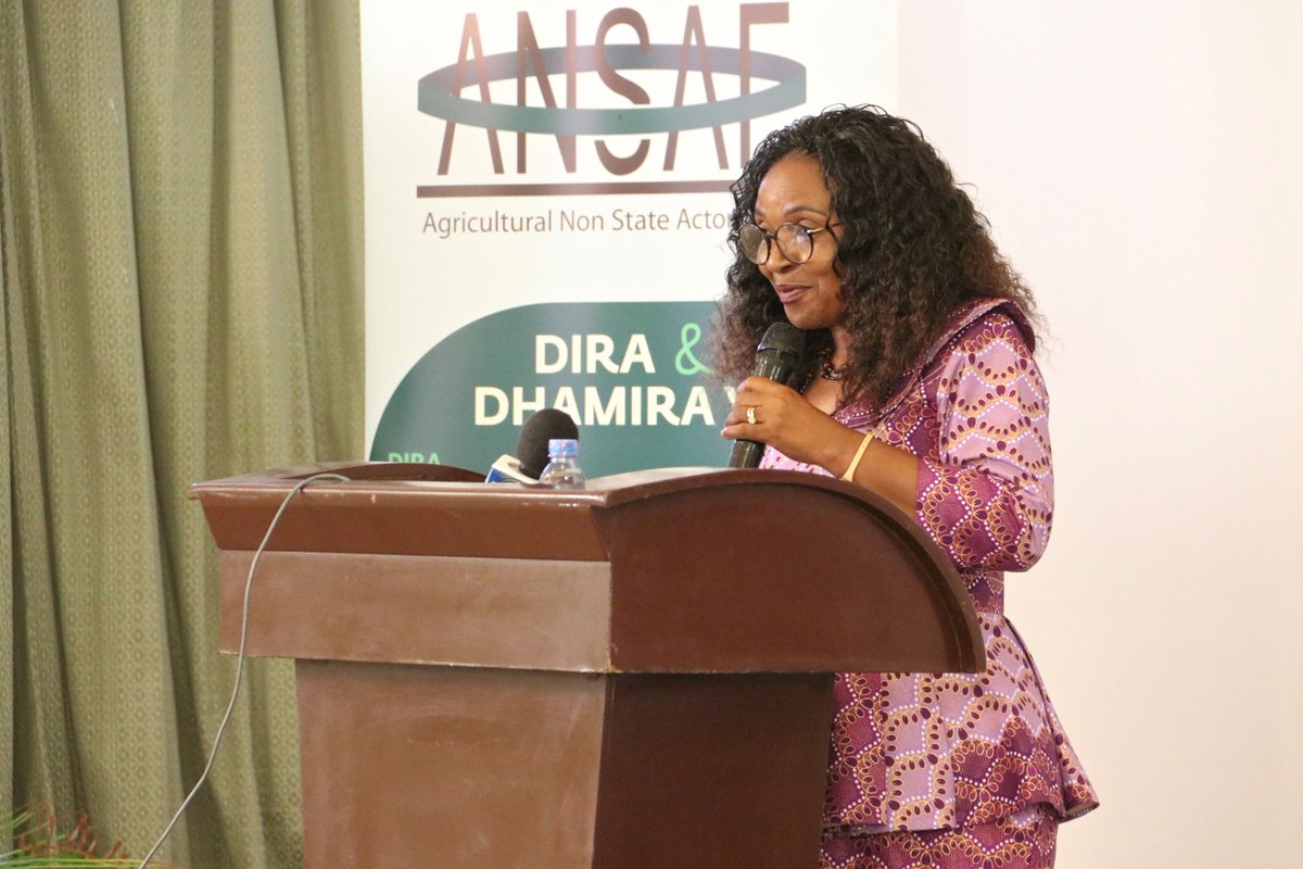 ANSAFForum's tweet photo. "Nia ya serikali ni kujenga mazingira wezeshi kwa uzalishaji wenye tija na uwekezaji ili kupunguza umaskini kwa mtu binafsi, kaya na taifa"-Naibu Waziri wa Viwanda, Biashara na Uwezekaji Bi Stella Manyanya akifungua Mkutano wa Wadau wa Maendeleo ya Kilimo na Viwanda. #ALE2018 https://t.co/42LrighAxs