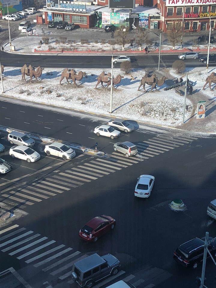 Бүхнийг сөрсөн ч чамтай хамт байх тэр нэгэн үнэт хүнийг хэзээ ч битгий алдаарай  #гэнэээ 😂