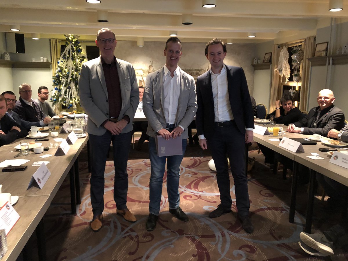 BNIElburg's tweet photo. We hebben als BNI Elburg twee nieuwe leden mogen verwelkomen: Dries Huisman van Grafisch Bedrijf Bokhorst in Nunspeet en Marien Klein van @ECMdialoog in Elburg. Welkom en veel succes gewenst als lid van onze netwerkclub! #bni #gevenloont https://t.co/WIApRiGFur