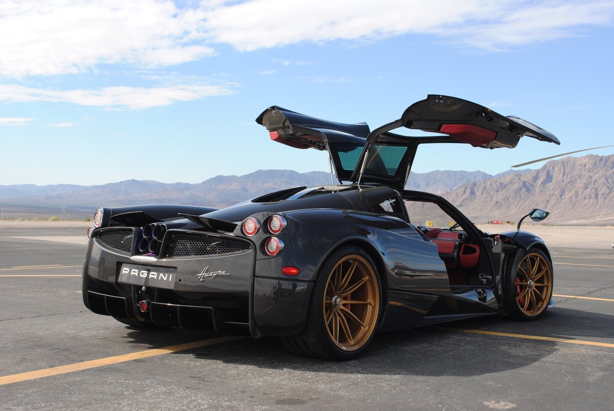 Pagani_KSA's tweet photo. #Paganiحضورها يطغي على من حولها https://t.co/jCE2ZYACeK