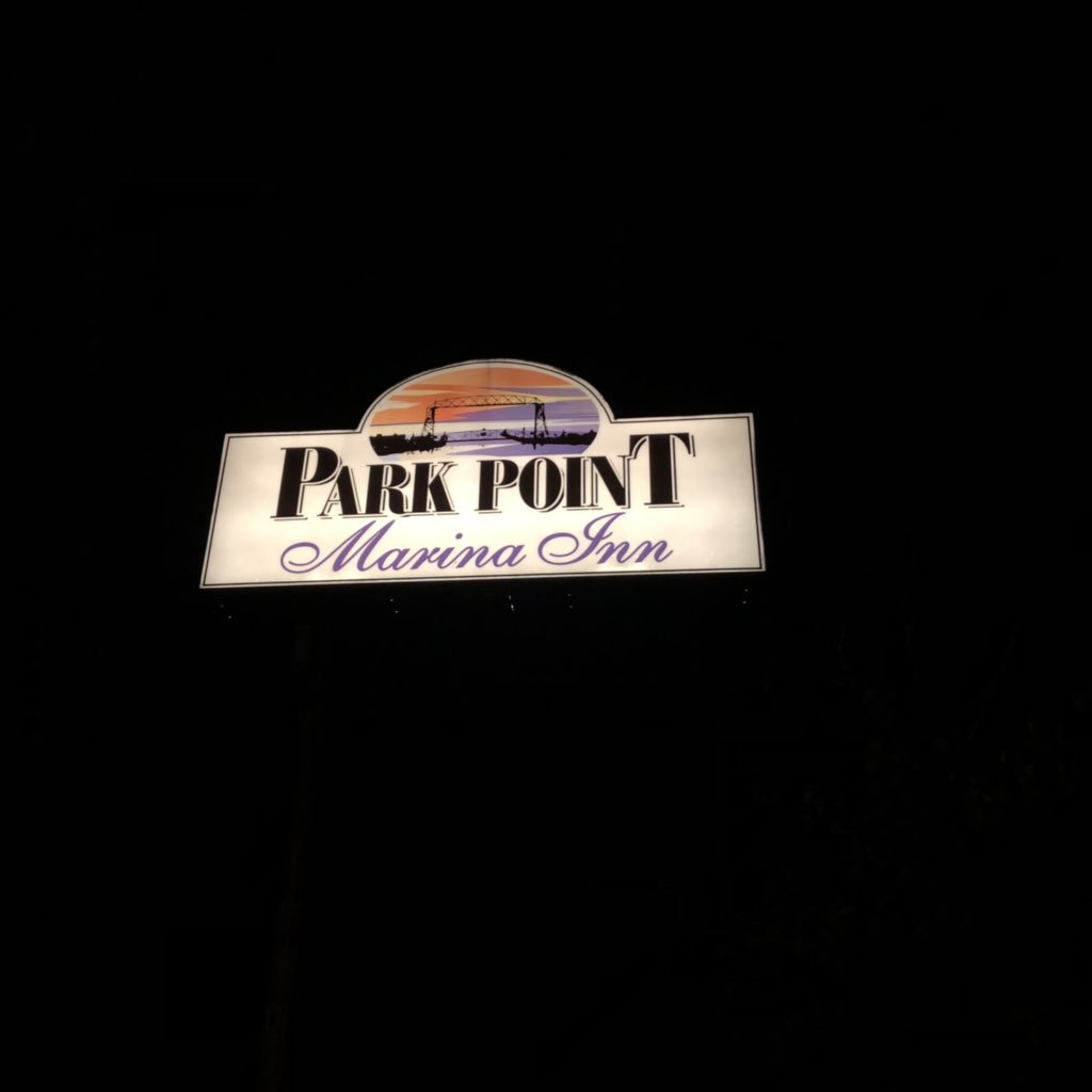 ParkPointMarina's tweet photo. Just another night here on Park Point! 🌙💫✨ https://t.co/jfOOmAWTb1