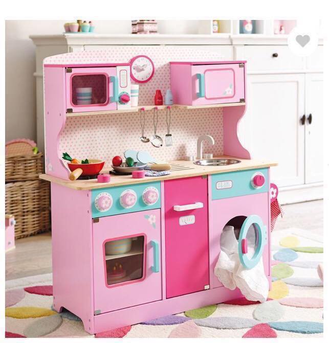 DaisychainCF's tweet photo. Still looking for Christmas gifts? 
Have a look #christmasgiftguides #christmas #childrenspresents https://t.co/AgMsmFqo39