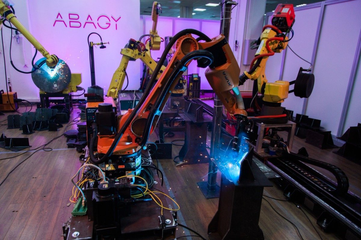 Наиболее роботизируемыми операциями в России становятся сварка и погрузочно-разгрузочные процессы, также есть большой спрос на автоматизацию механической обработки изделий и покраску. #Робототехника