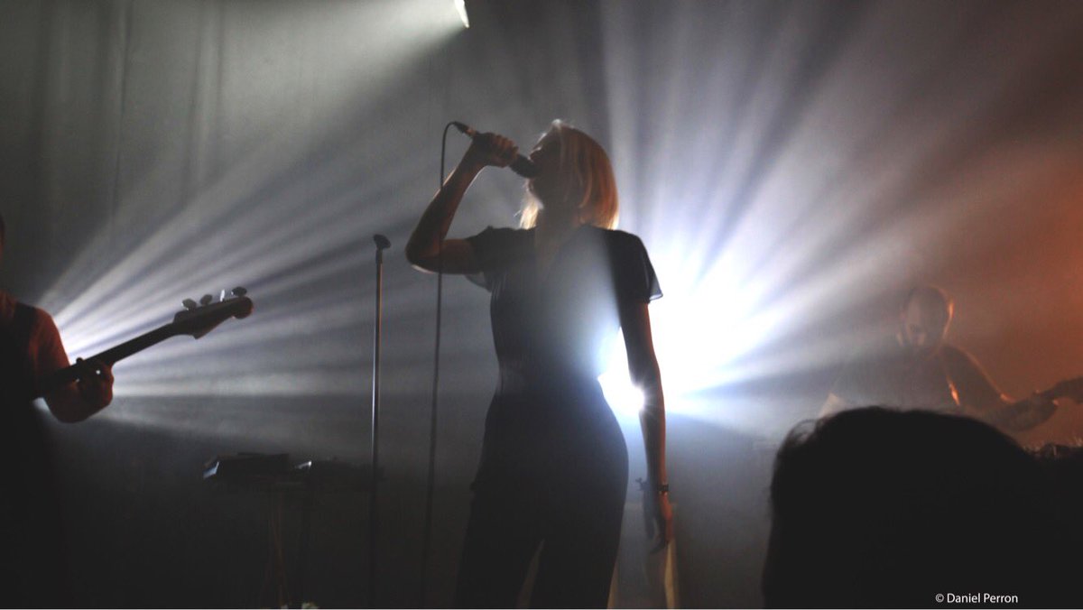 dperron98's tweet photo. @Falaisesmusic en concert le 27 11 @Ccornudet @ChloeMorin2 @ArnaudZegierman @Guerin_Serge https://t.co/euEaDsEOZs