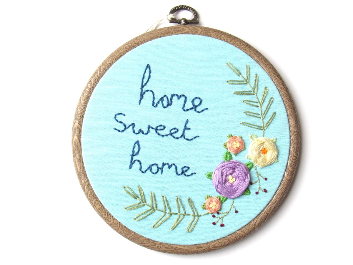 Good morning 😀👋🏼 
#QueenOf handcrafted creativeness here 😍🧵My girls &amp; I create #handmade #homedecor #giftideas #jewellery #greetingcards &amp; more in our wonderful emporium #etsyshop 👍 
➡️ biscuitbarrelcrafts.etsy.com
#EarlyBiz #ukearlyhour #RTmeBB 
Also on #folksy &amp; #mycrafty 📮🌎