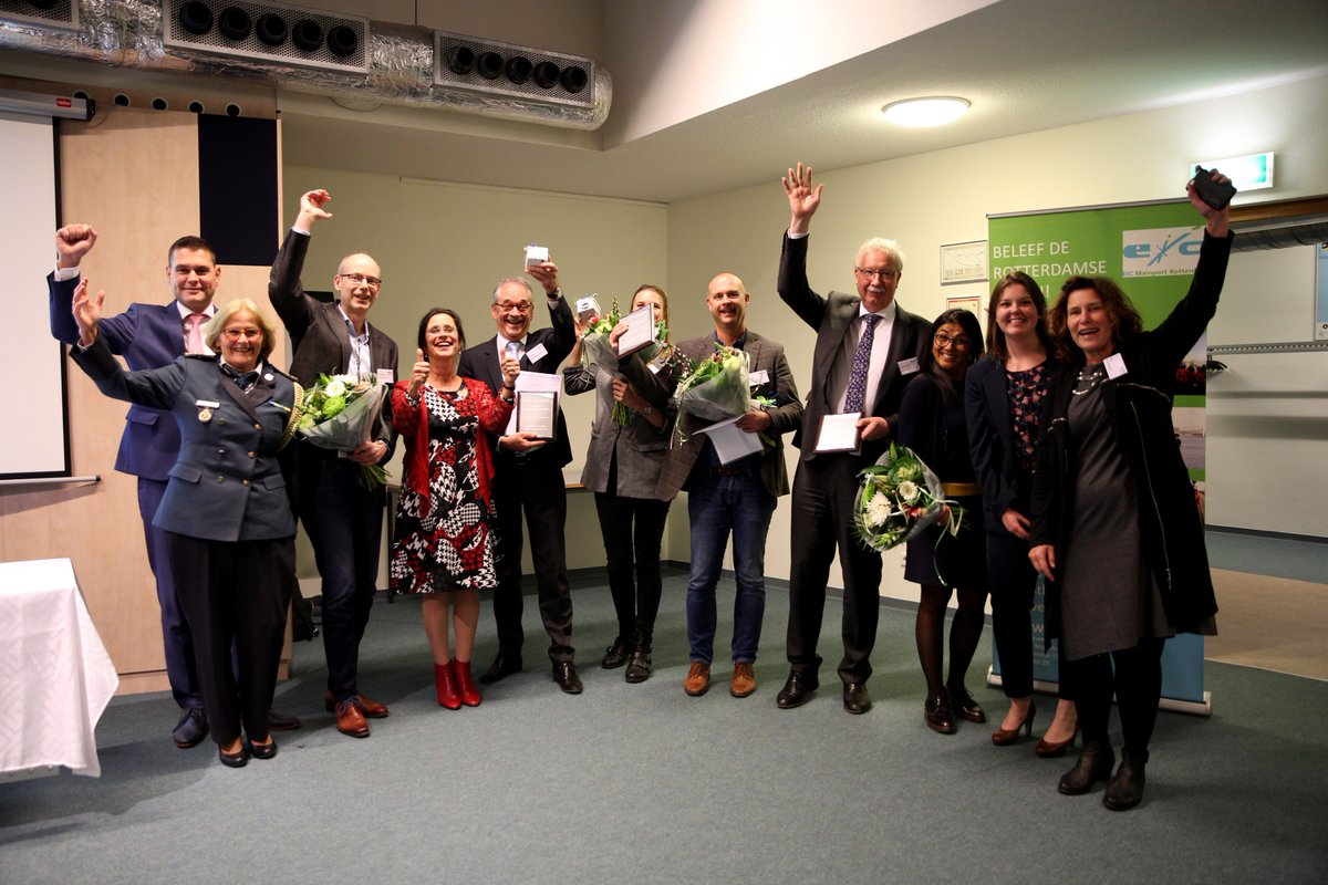 Gister heeft EIC de open poort prijs uitgereikt. De volgende bedrijven hebben gewonnen en werden in het zonnetje gezet: #Neele-Vat Logistics,#TeamTerminal, #DamenShiprepair Rotterdam en #Overbeek Transport kreeg de Aanmoedigingsprijs