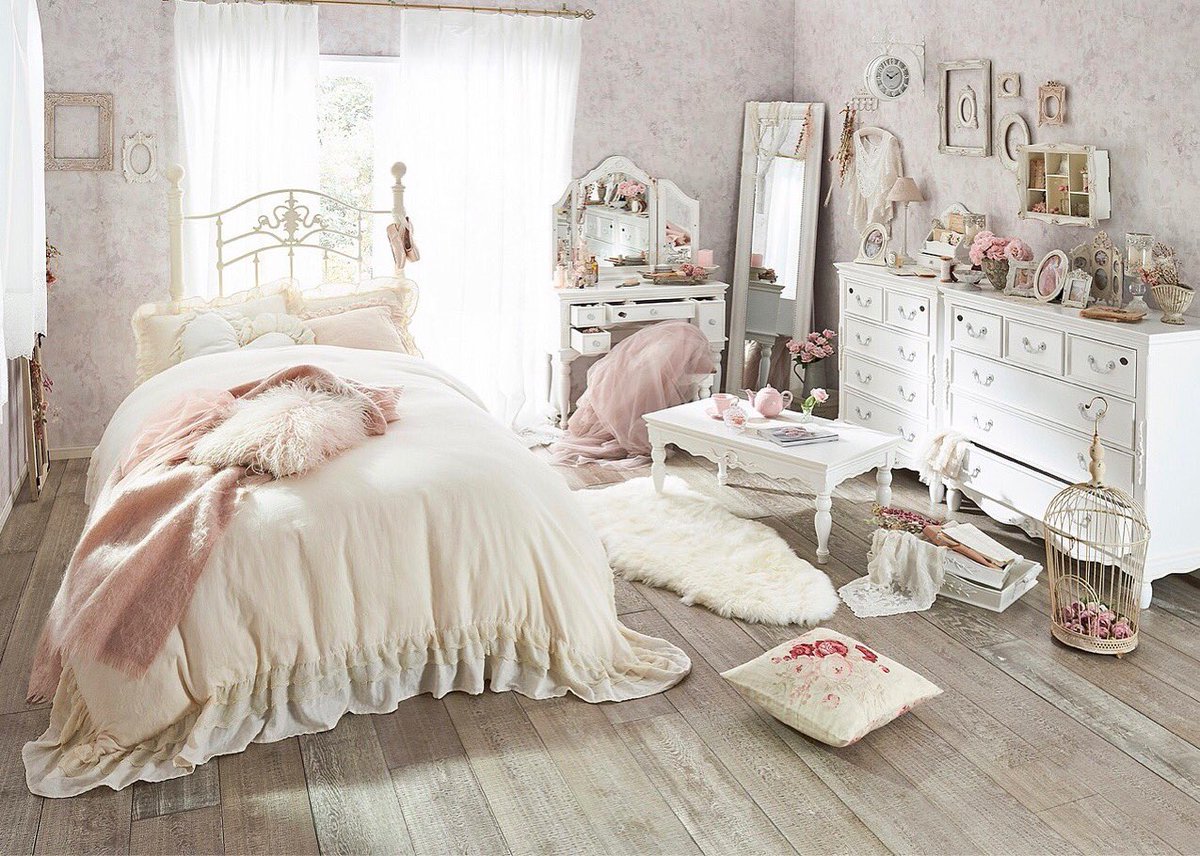 𝐑𝐨𝐦𝐚𝐧𝐭𝐢𝐜 𝐏𝐫𝐢𝐧𝐜𝐞𝐬𝐬 ロマプリ En Twitter 甘さと辛さのバランスが絶妙なフェミニンシャビーな お部屋の作り方 本日からロマプリサイトで公開中です T Co Wwlgar9luj Romapri ロマプリ シャビーシック お部屋 Shabbychic