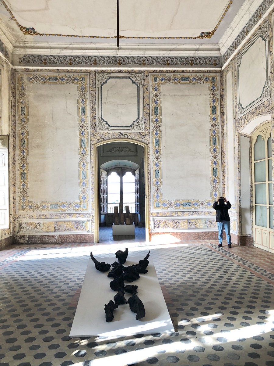 anaruizbcn's tweet image. Casa Dalmases palacete del siglo XVIII en restauración, que además de albergar arte, es obrador de cerveza artesana excelente, y chocolate buenísimo para dar empleo a personas en riesgo de exclusión. @ESADEisocial @ESADE 
#consultoressolidarios #esadealumni