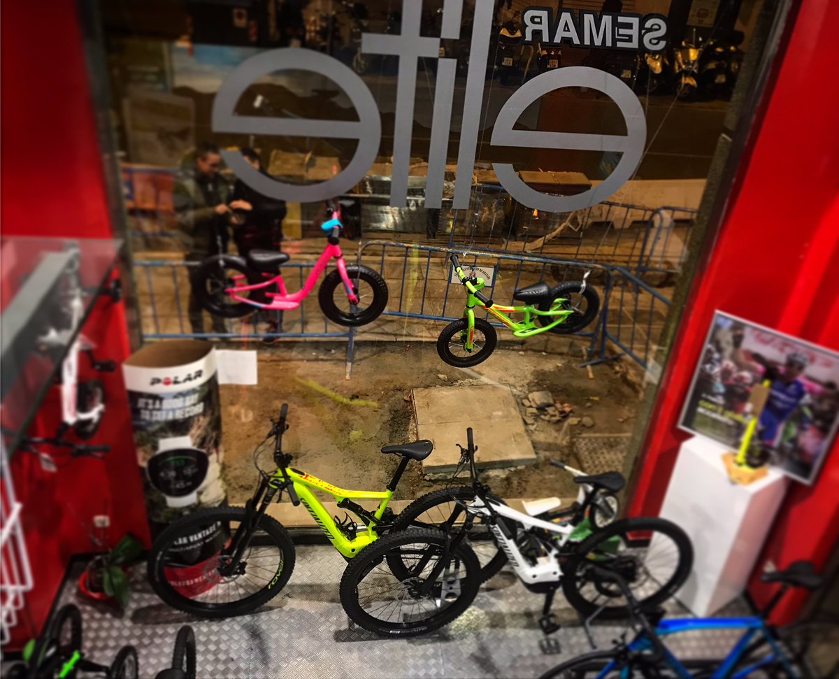 Mires por donde mires las Specialized Turbo Levo, lo único que se te puede venir a la cabeza , es que porque tienes que rendirte al cansancio mientras l@s demás disfrutan de momentos inolvidables cuando tú también puedes montar en Turbo Levo Comp FSR ⚡️