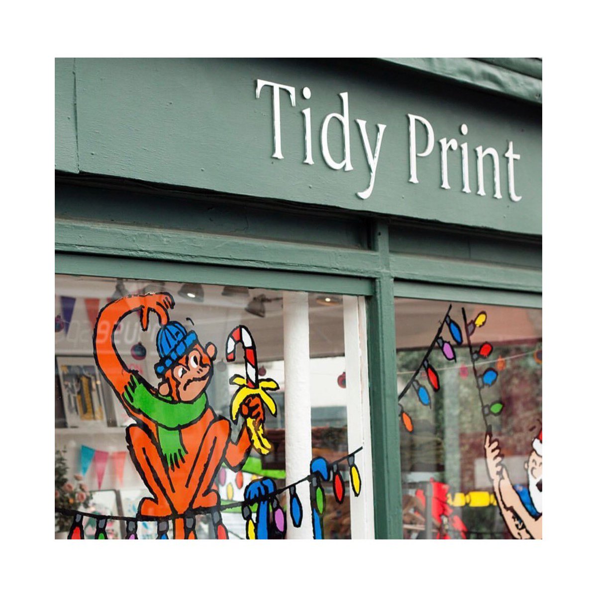 Christmas windows 🎄❤️ Thank you @ryanpetergillett 🐒 More photos coming ASAP!