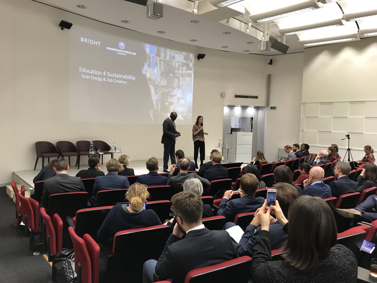 NorwayInGeneva's tweet photo. Happening now at #HumInnovation: 5 quick innovation talks, takling about their experiences in #HumInnovation 🔬🤝 https://t.co/27qBZySlgJ