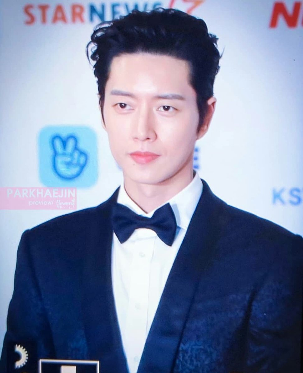 Sendemipikachu's tweet photo. TEBRİKLER 😍🎊🎉
#AAA2018  #ParkHaeJin https://t.co/MFprHRJSzB