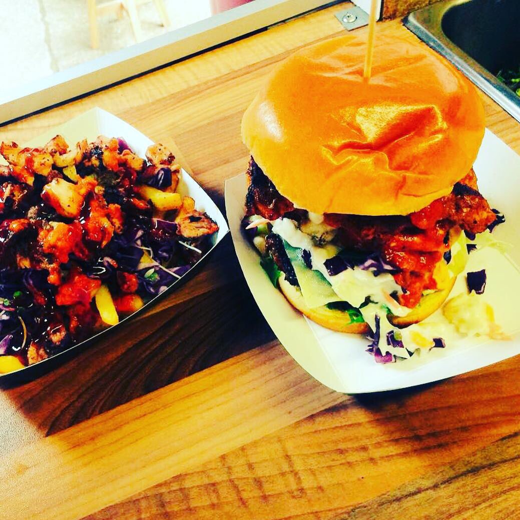 🚚‼️ TRUCK STOP ALERT! ❄️Feeling the cold? A splash of our Africa Red HOT Mama sauce will heat you right up after this weeks chilly weather! 🌨🌶🔥🔥🔥