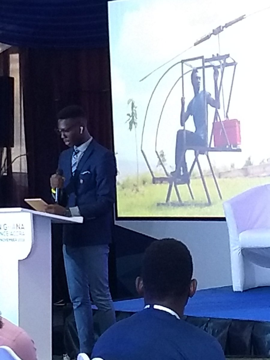 DrGKAdomdza's tweet image. @ashesi Nii Amartei Amarteifio talking about his lightweight helicopter project, it&apos;s specs and the vision for it. @TechInGhana #TechinGH18. So inspiring!
