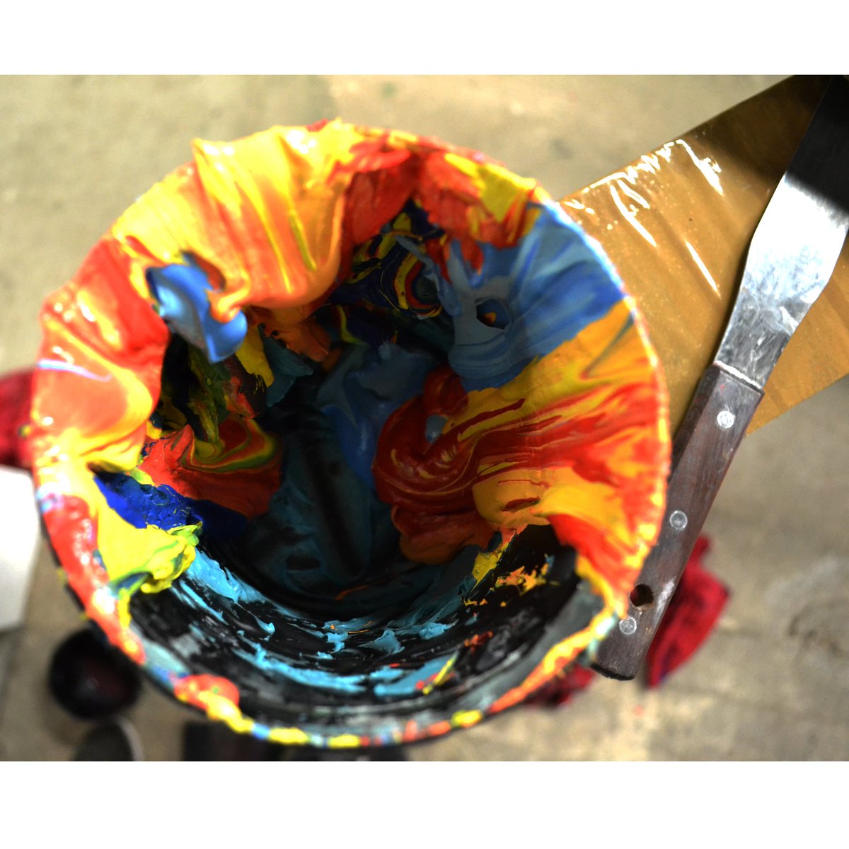 The other side of hand printing so many split fountains is the beautiful multi coloured inks you get in the mixing pot afterwards.
#screenprinted #tshirtprinting #tshirt #ink #screenprint # #bathspa #handpulled #alwayshandprint #printshop #splitfountain #studio #clothing #merch