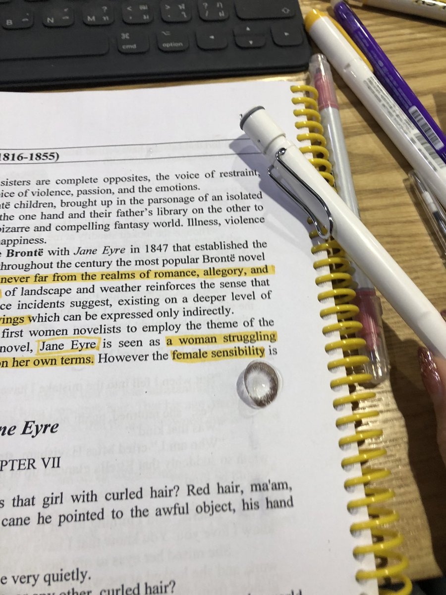 myujimiugi's tweet photo. ถึงจุดที่อ่านหนังสือจนคอนแทคหลุดออกจากตา... https://t.co/eLjSaiv4eb
