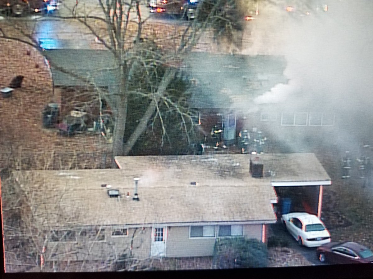 DrewMitchellTV's tweet photo. #BerkeleyFire on scene of a working #1alarmfire on St. Olaf @KMOV #skyzoom4 #n4tm https://t.co/NRXqLZT8nP