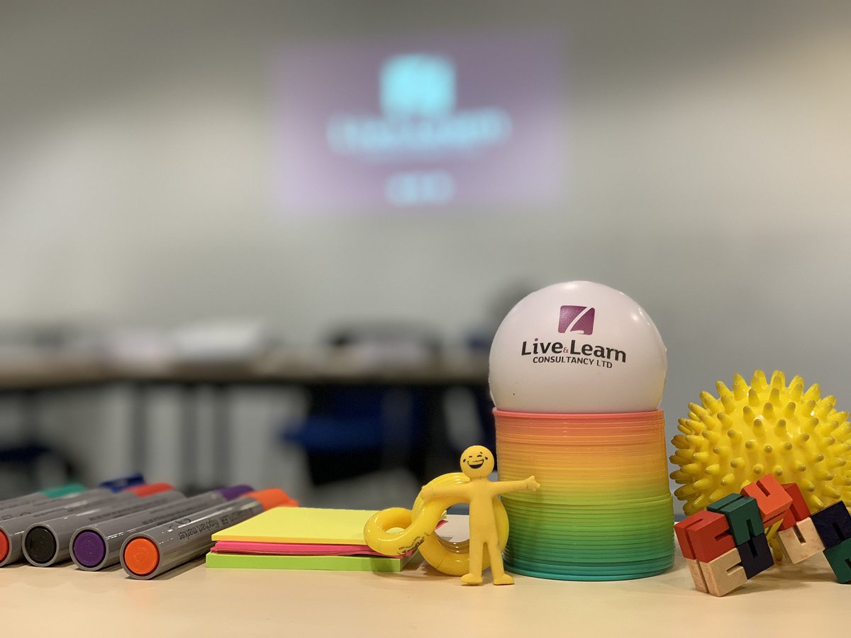 PaulLiveLearn's tweet photo. How do you keep your teams #engaged?
Todayβs training theme of Remote and Flexible working covers how to keep a Virtual Team engaged.
#TeamRythum #WaterCooler
#DoitrightDoitwell
@LiveAndLearnLtd @paulkitchen2 https://t.co/A2VGXnJn9A