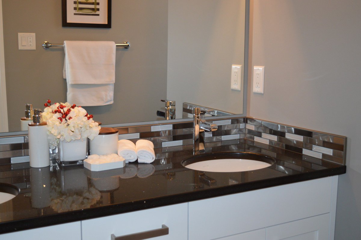 KitchenBathBST's tweet photo. Excellence &amp; Quality 
 —————————-—————————-—————— 

#WednesdayThoughts #WednesdayMotivation #WednesdayWisdom#bathroomdecor #bathroomremodel #bathroominspiration #bathroomdesign   #bathroomrenovation #homedecor  #homesweethome #homeideas #interiorstyling #luxurydesign #homestyle https://t.co/r9OUpUs5fe