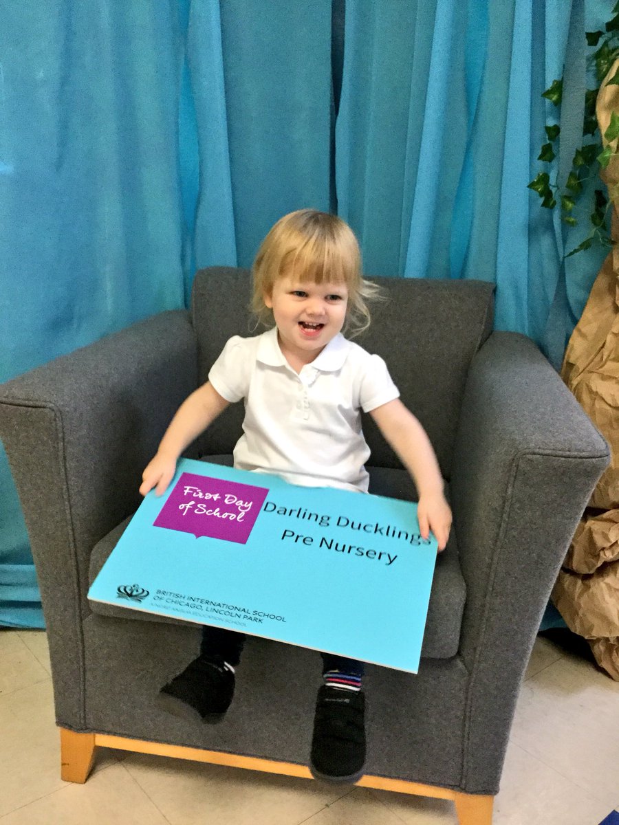 prenurserybisc's tweet photo. The Darling Ducklings had lots of fun meeting their new friend Siobhán yesterday. We hope you had a great first day! #newfriend #JustTurnedTwo #BISCLPPreNursery #DarlingDucklings #firstdayofschool2018 https://t.co/wJxArRSIwq