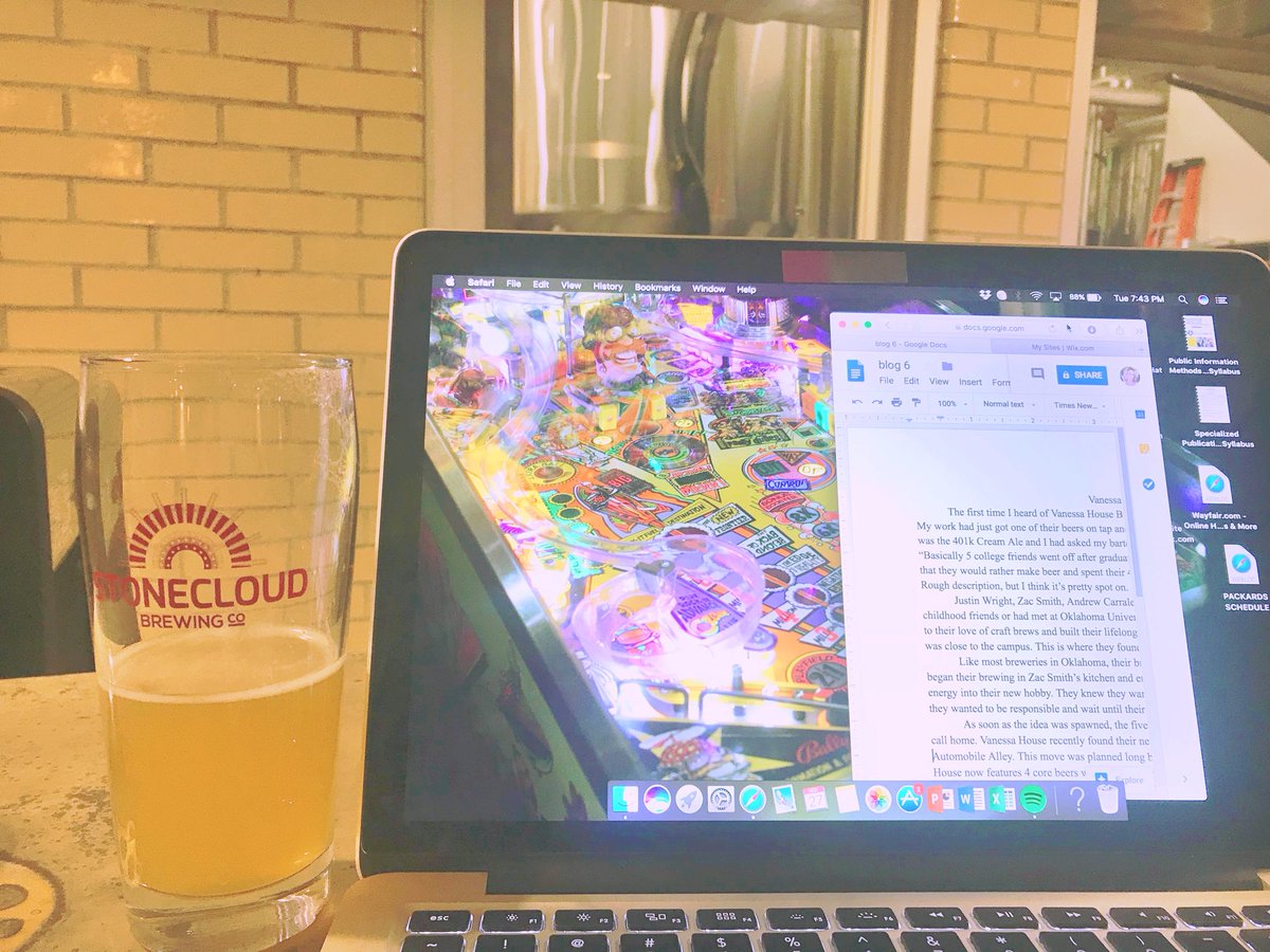 ROADEEROADTRIP's tweet image. Happy Hump 🐪🐪 Day! Hang out in the taprooms with a cold one🍻 #grabaroadee #dontdrinkanddrive #okc #oklahoma #beer #beerlover #craftbeer