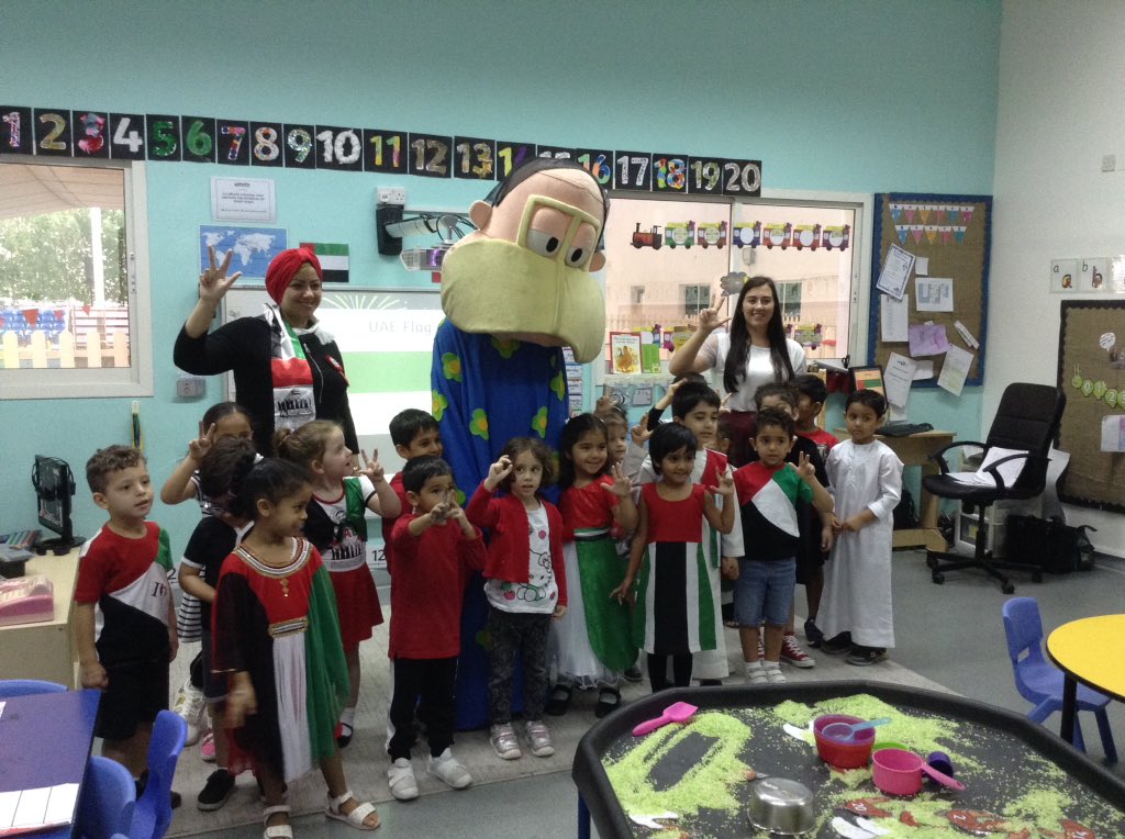 FS2_SBS's tweet photo. We had so much fun celebrating UAE National Day today! #sbsfun #sbsfoundationstage #UAENationalDay47 #yearofzayed https://t.co/LXeX6D9k1e