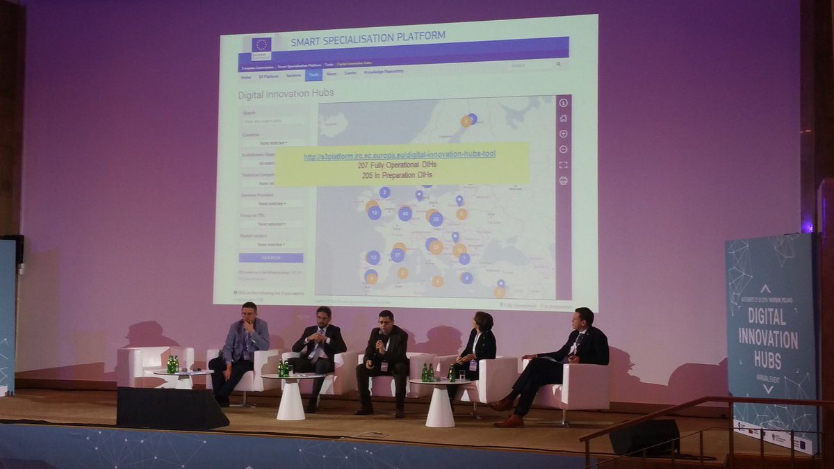 HalukGOKMEN's tweet photo. Gabriel Risola, Joint Research Centre, moderating the session DIHs and Smart Specialisation @DigIndEU @DigitiseEU #DIH2018ย #DigitiseEU #DIH18 https://t.co/xFO5wls9xF