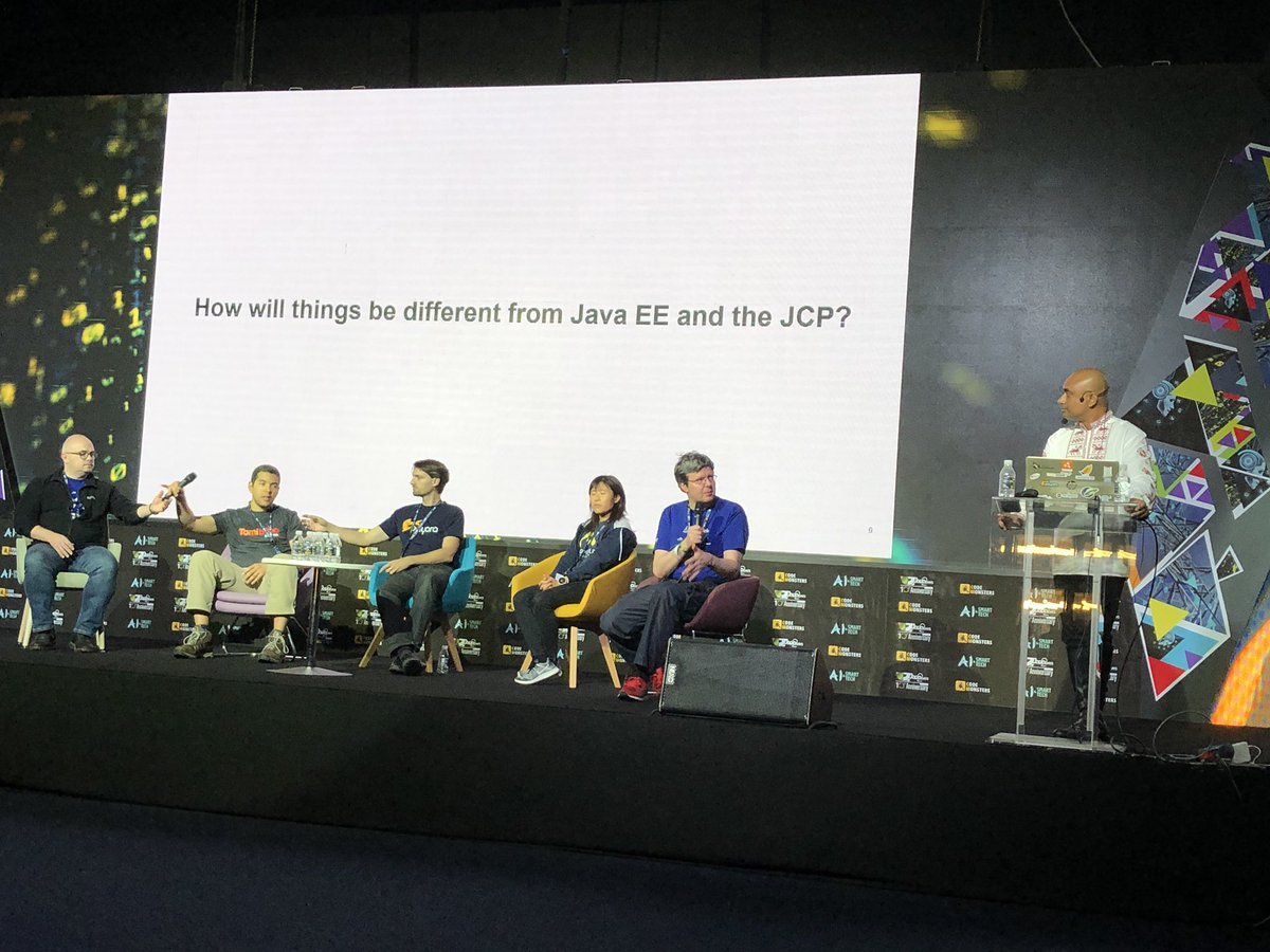OndroMih's tweet image. It was a pleasure to disucuss with @reza_rahman @wernerkeil @emilyfhjiang @OMihalyi @otaviojava @m0mus and
answering questions about the future in the “Jakarta EE Expert Panel” at @Java2Days #Java2Days