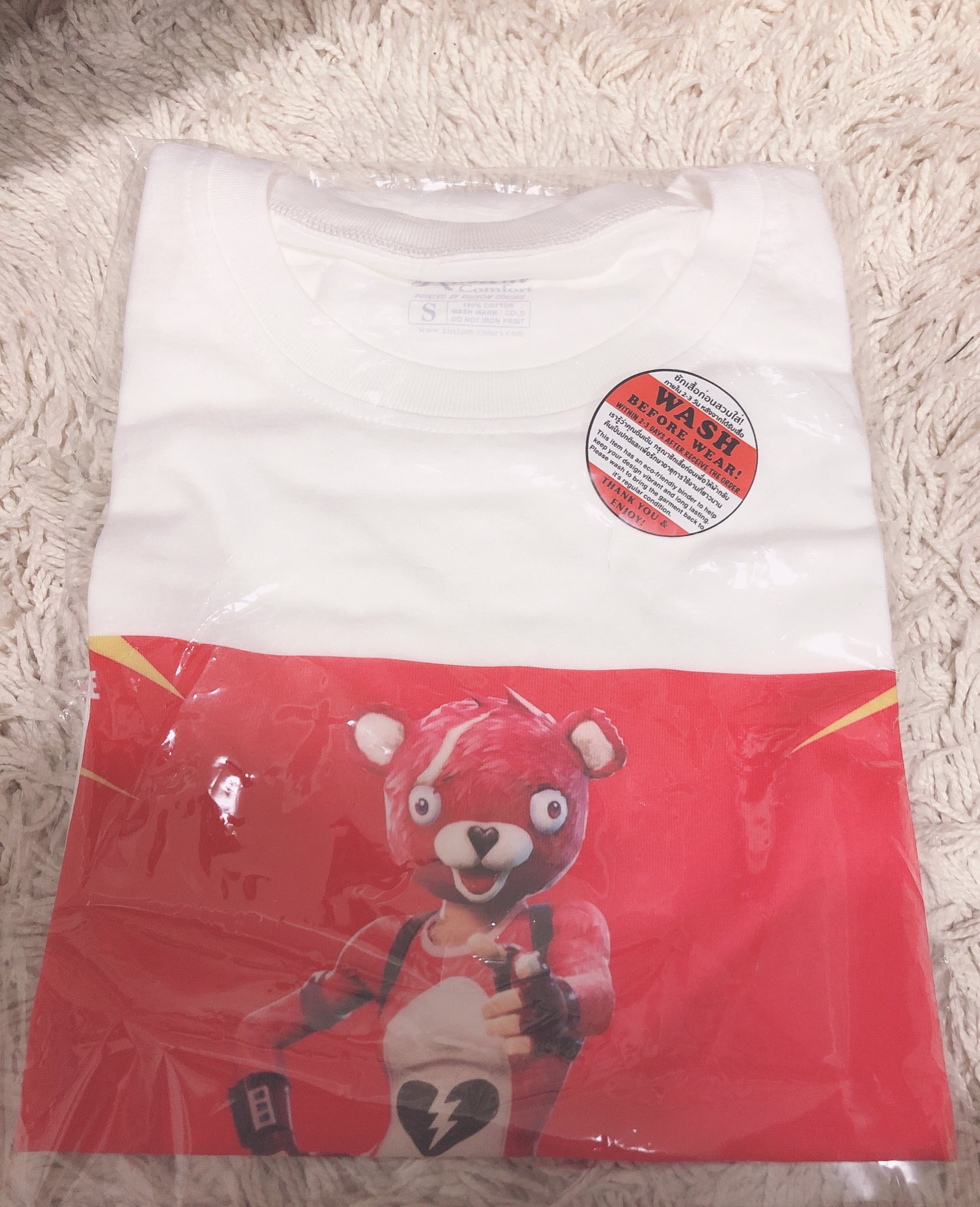 ︎official_Hitomi ︎ on Twitter: "ピンクマTシャツまでw…