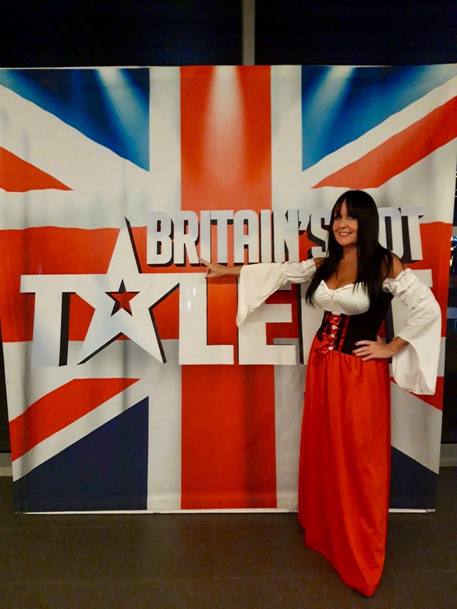 DonnaAfrica's tweet photo. Selfie #pic of me #DonnaAfrica A #PublicFigure & well known #Norwich & #Nofolk #Celebrity at my @BGT #BGT Audition on Sunday 25th Nov in #London. After being given a NO for my penned comedy act as told by BGT Representative #simoncowell HATES #ComedyActs! Really?!😡 #poet #MODEL https://t.co/udmnCqprq4