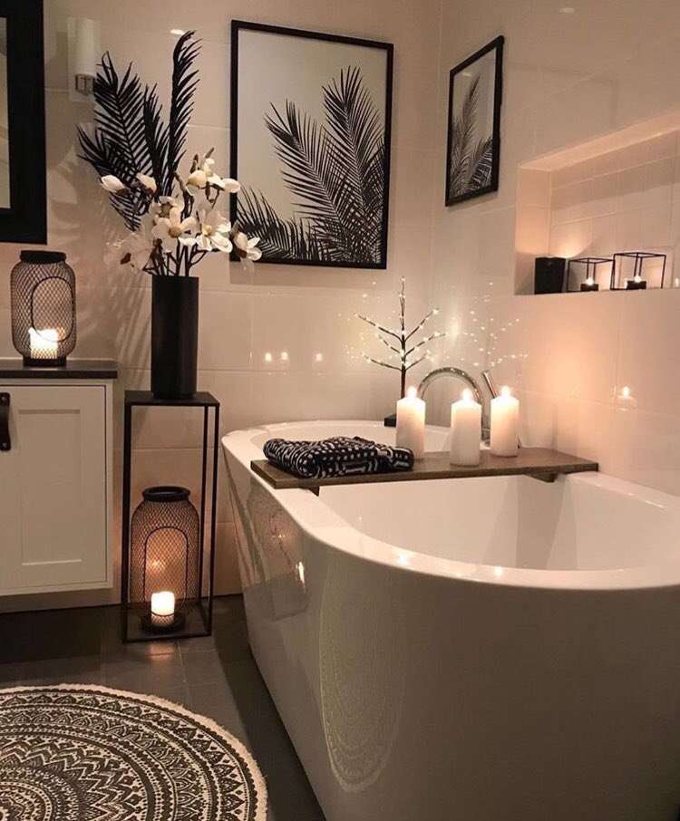 DesignSpace_za's tweet photo. How gorgeous are these bathrooms. 😍👌

#InteriorDesign
#Style
#Art
#Contemporary https://t.co/n6banha1Da