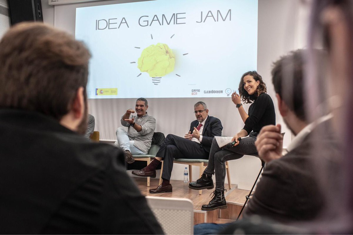 videojuegosAEVI's tweet photo. José María Moreno, Director General de AEVI: “Si luchamos contra la piratería, crearemos más empleos para los jóvenes en la industria de los #videojuegos”. Así fue 💡#IdeaGameJam 👉 https://t.co/YW5MmbCI7D https://t.co/fbLiniGHLS