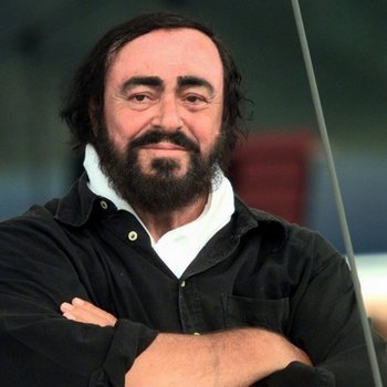 operamusica's tweet photo. NEWS: #Pavarotti film taking shape for big debut in 2019
Click here for more info:
https://t.co/akYVNTDGBR
#LucianoPavarotti #opera #tenor https://t.co/lL8Qj6RHjQ