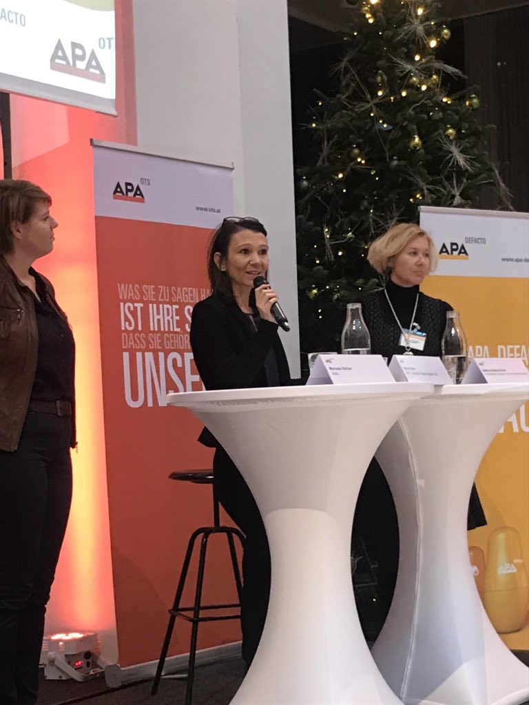 b_rauchwarter's tweet photo. Unsere Unternehmenssprecherin Petra Haller spricht - und das sehr kompetent über den jüngst fertig gestellten Krisenplan der APA, der neben Redaktion und IT (die Pläne gabs natürlich schon ) auch die Kommunikation umfasst #prtrendradar #apa @petrahaller https://t.co/IUwTawkGja