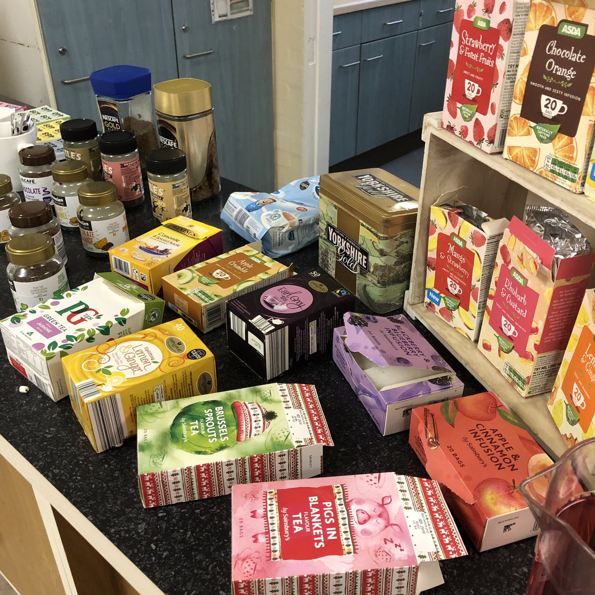 GrendonSlimmers's tweet photo. Kettles on ready for my gorgeous #Grendon members ❤️ #slimmingworld #grendonslimmers #kettleson https://t.co/Ul76EXeiVM