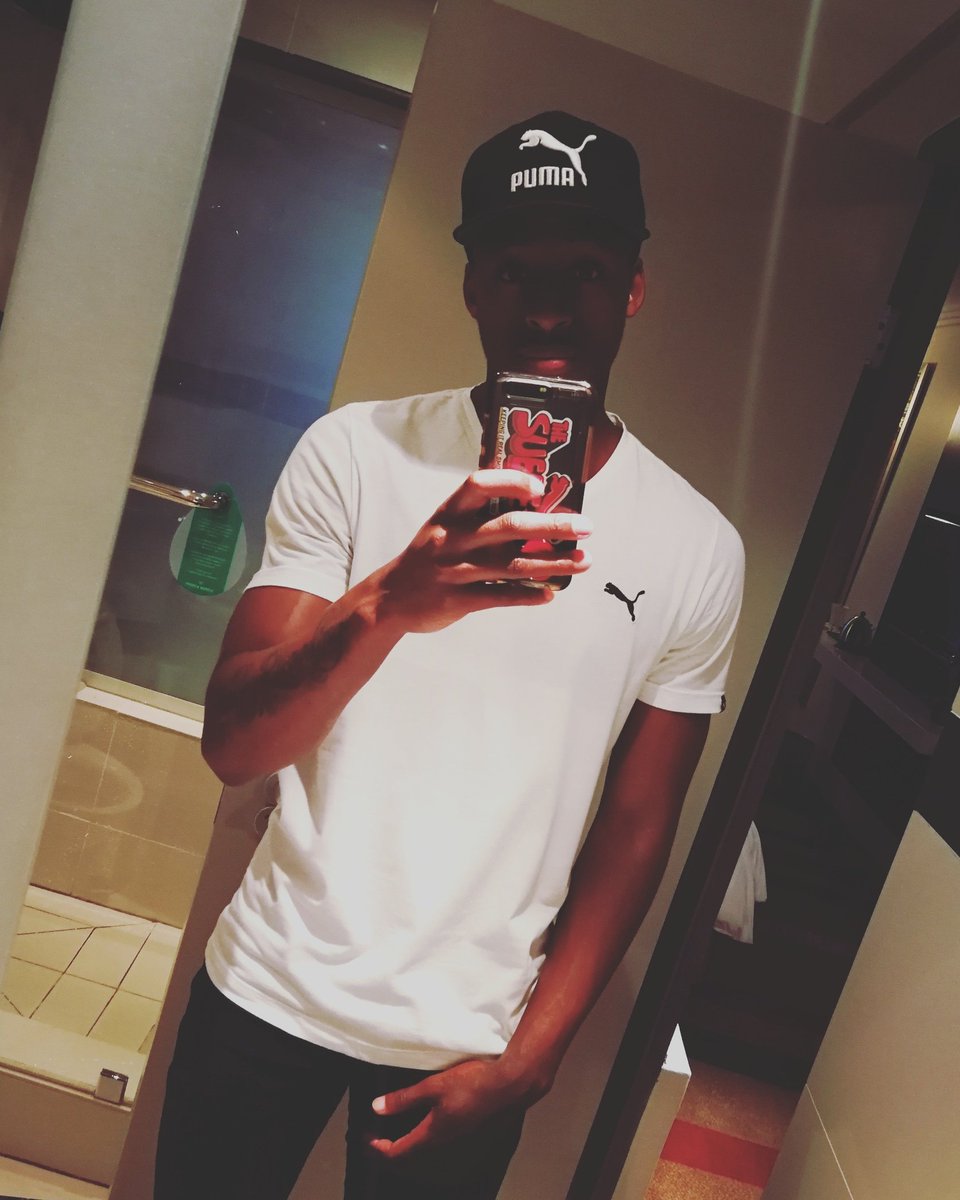 RonaldAdlai's tweet photo. #GlobalCitizen concert 💃🏻 doing it for my girl @Teboho_ma29 after four draws and being unsuccessful, this is our last hope  @pumasouthafrica #PUMAFam @NomzamoMbatha thank you so much 🔥 https://t.co/9YP7VI104g