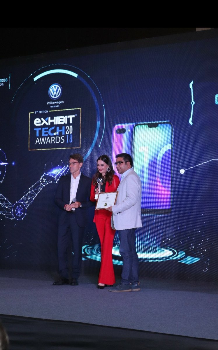 Evelyn S Secrets Find Out All The Details Of The Classy Edgy And Showstopping Look Evelyn Sharma Wore At The Exhibit Tech Awards Check Out T Co Bijsntp0zd Stylefile Bosslady Girlpower Evelynsharma Evelynssecrets