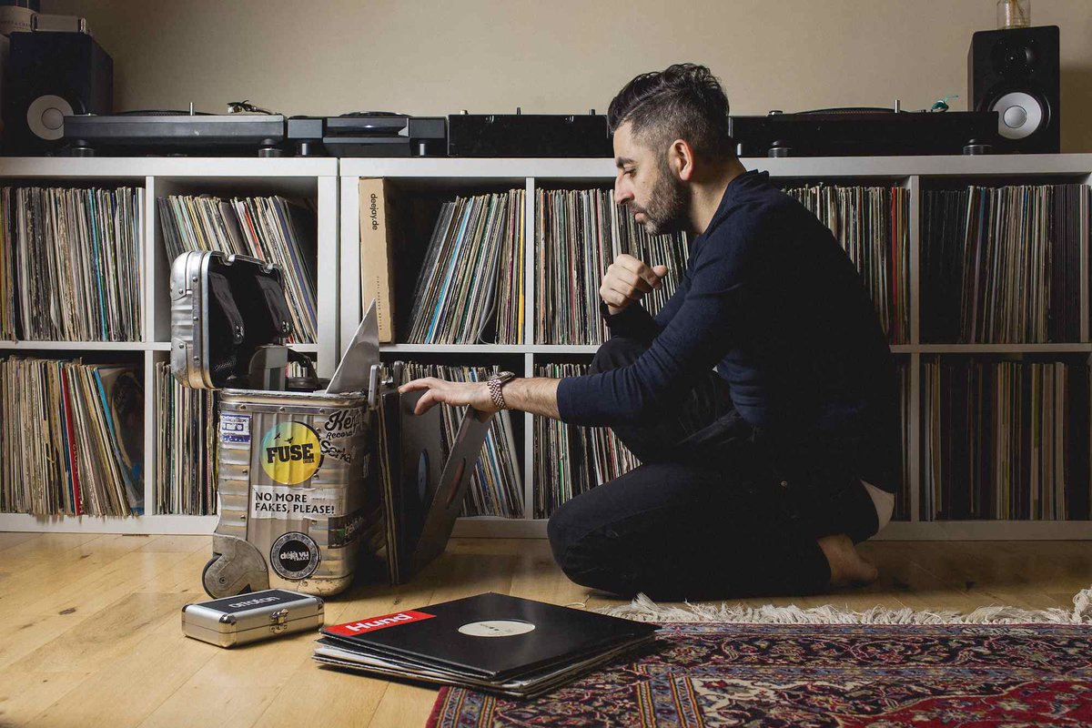 SOLVD MAG (@solvdmag) on Twitter photo 5FAVs with <a href="/DariusSyrossian/">Darius Syrossian</a> 🙏
🥁 solvdmag.com/5-favs-with-da…
Tracks by <a href="/enzosiragusa/">Enzo Siragusa</a> <a href="/martinbuttrich/">Martin Buttrich</a> <a href="/luukvandijkdj/">Luuk van Dijk</a> <a href="/mathewjonson/">Mathew Jonson</a> <a href="/emerywarman/">Emery Warman</a>
#housemusic 5FAVs with <a href="/DariusSyrossian/">Darius Syrossian</a> 🙏
🥁 solvdmag.com/5-favs-with-da…
Tracks by <a href="/enzosiragusa/">Enzo Siragusa</a> <a href="/martinbuttrich/">Martin Buttrich</a> <a href="/luukvandijkdj/">Luuk van Dijk</a> <a href="/mathewjonson/">Mathew Jonson</a> <a href="/emerywarman/">Emery Warman</a>
#housemusic