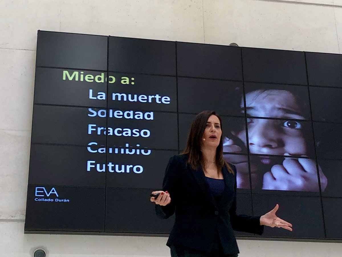 bearuizvinue's tweet image. Acompaña, gestiona miedos y da espacio al #talento #onboading @evacolladoduran en @ZGZActiva #Update18