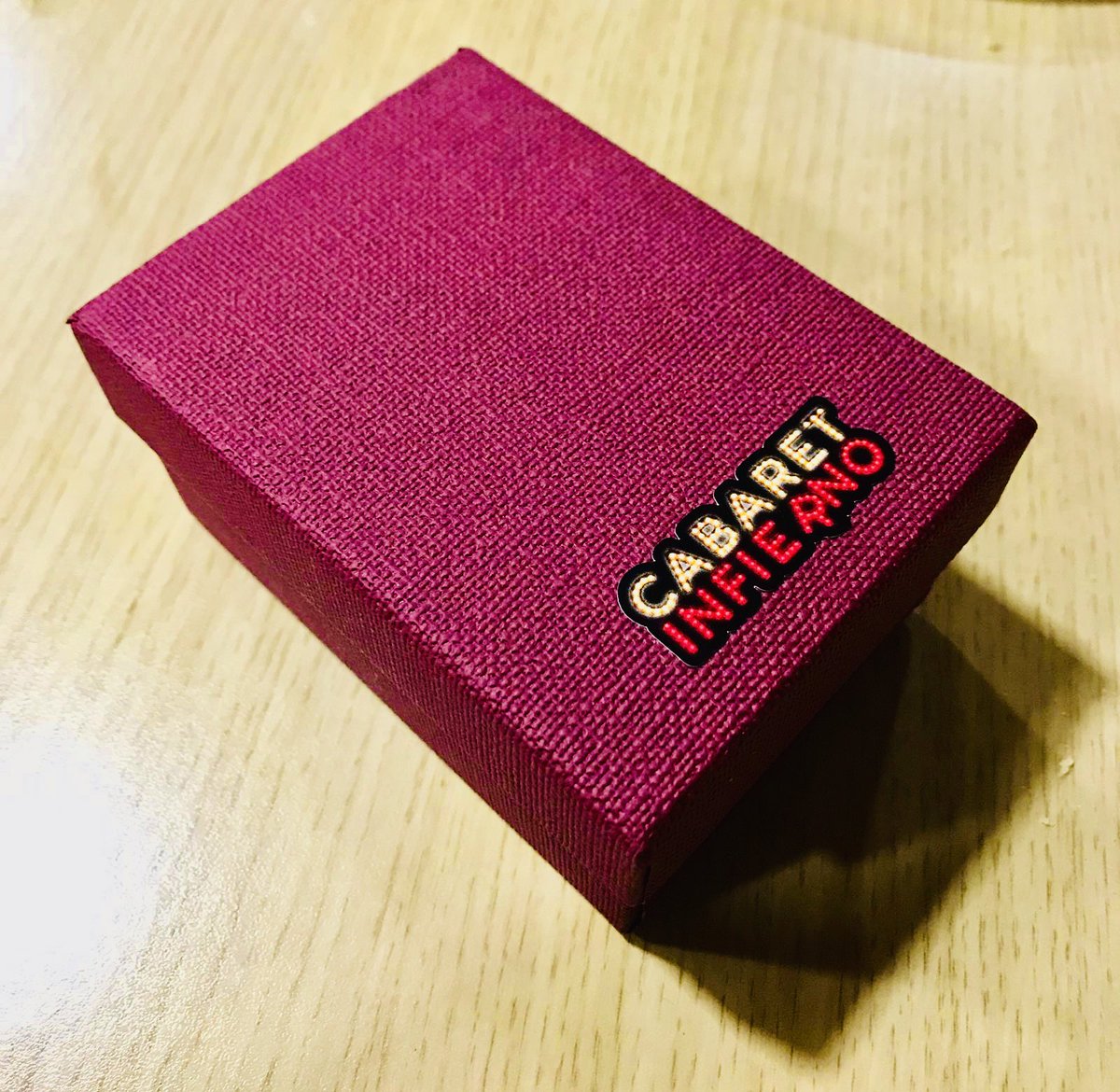 COPYRAP's tweet photo. #CopyrapColabora con @_Laduermevela_ en productos de #Merchandising.
La obra "#CabaretInfierno", dirigida por @Jamp_Palo e interpretada por @PacoPozo82... ¡está nominada al PREMIO ESPECIAL de #MálagaCrea2018!
¡Enhorabuena!
#MLGCrea #MálagaCrea
#SúmateAlVerde https://t.co/UWsbo0qmM1
