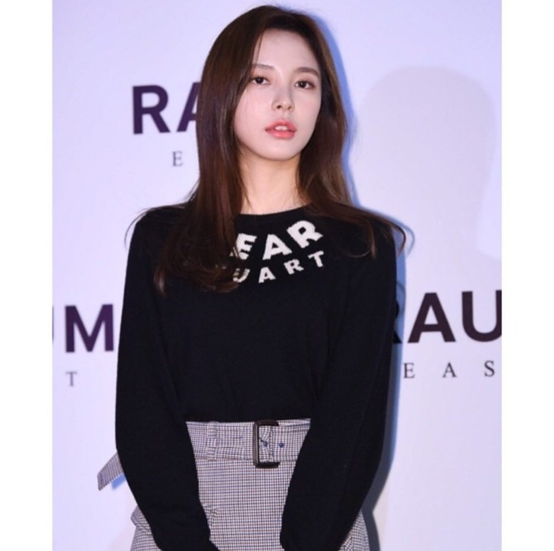 SUHYUN​ THAI​LAND​🦊🐰 tweet media