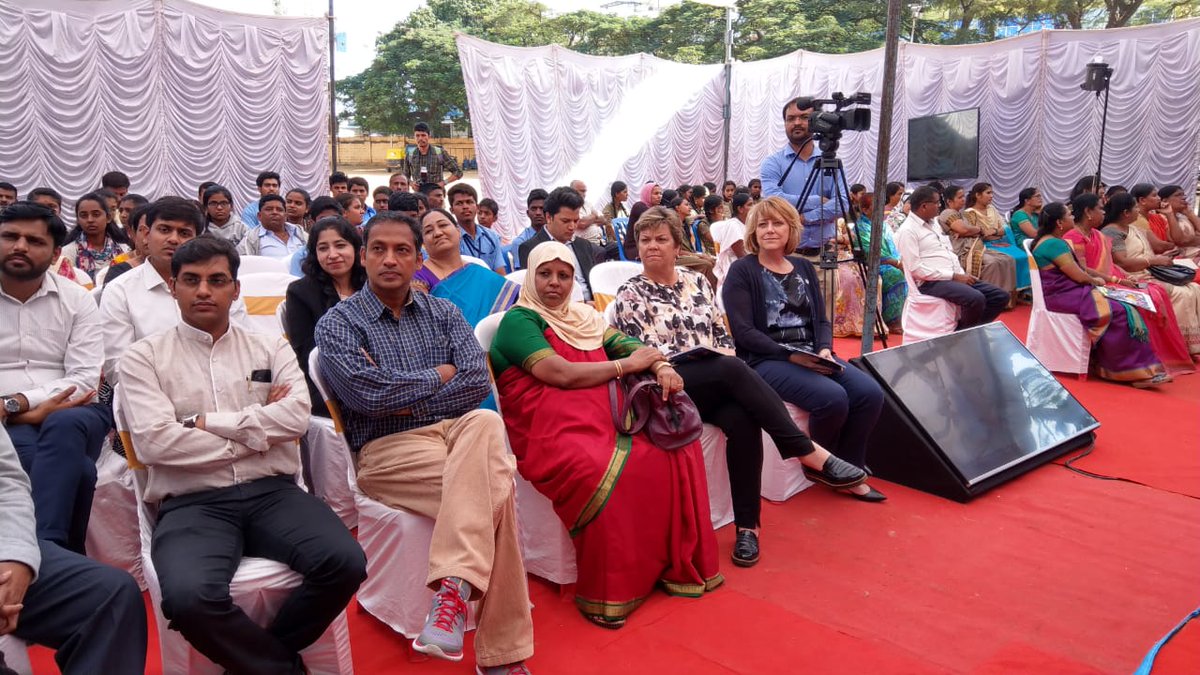 Happy to have Michelle Sterling EVP, @qualcomm and <a href="/vmealer/">Vicki Mealer-Burke</a> witness the impact of #QualcommAqriti and meet our NGO partners @ UWHyderabad <a href="/UWMumbai/">United Way Mumbai</a> and Swami Vivekananda Youth Movement