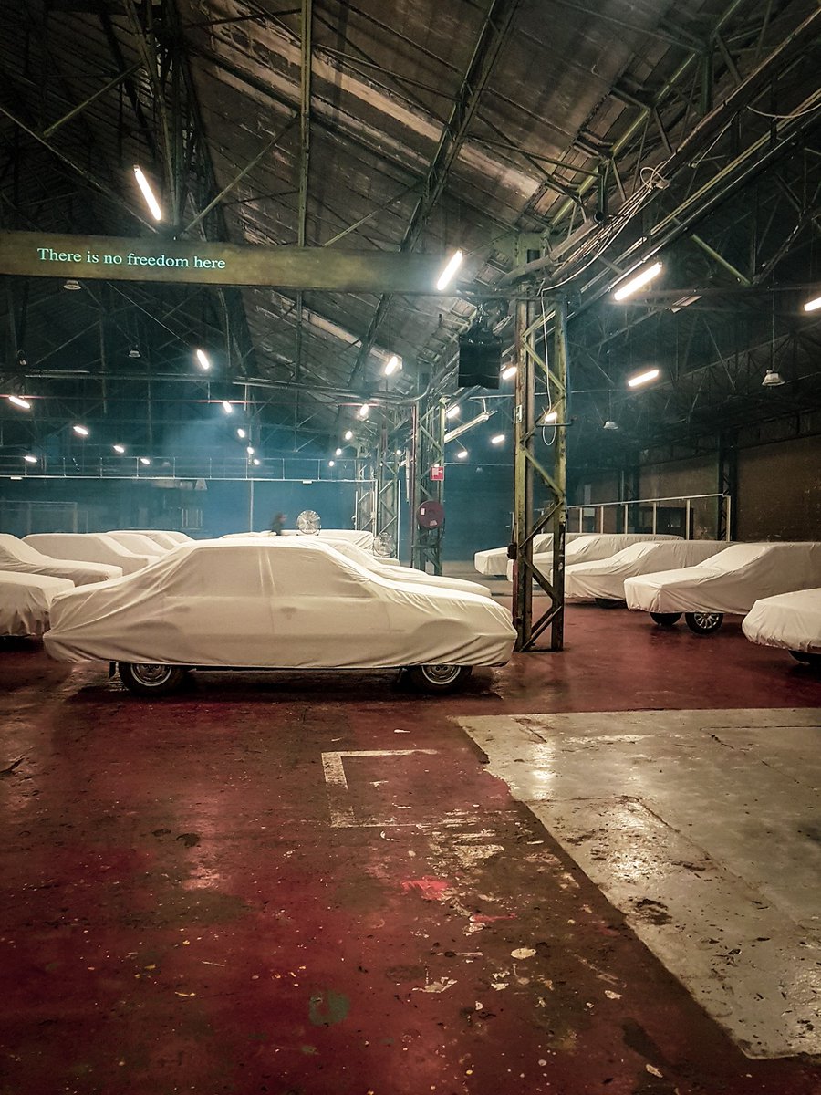 guy_duplat's tweet photo. Quelques photos du spectacle fort attendu La Vita Nuova que Romeo Castellucci crée ce soir à Kanal à Bruxelles (ex-garage Citroën) avec les fantômes de voitures et l'idée d'une utopie à construire sur ce paysage désolé. Avec 5 amateurs pris dans la communauté africaine de Bxl https://t.co/NP75Cvz5Us