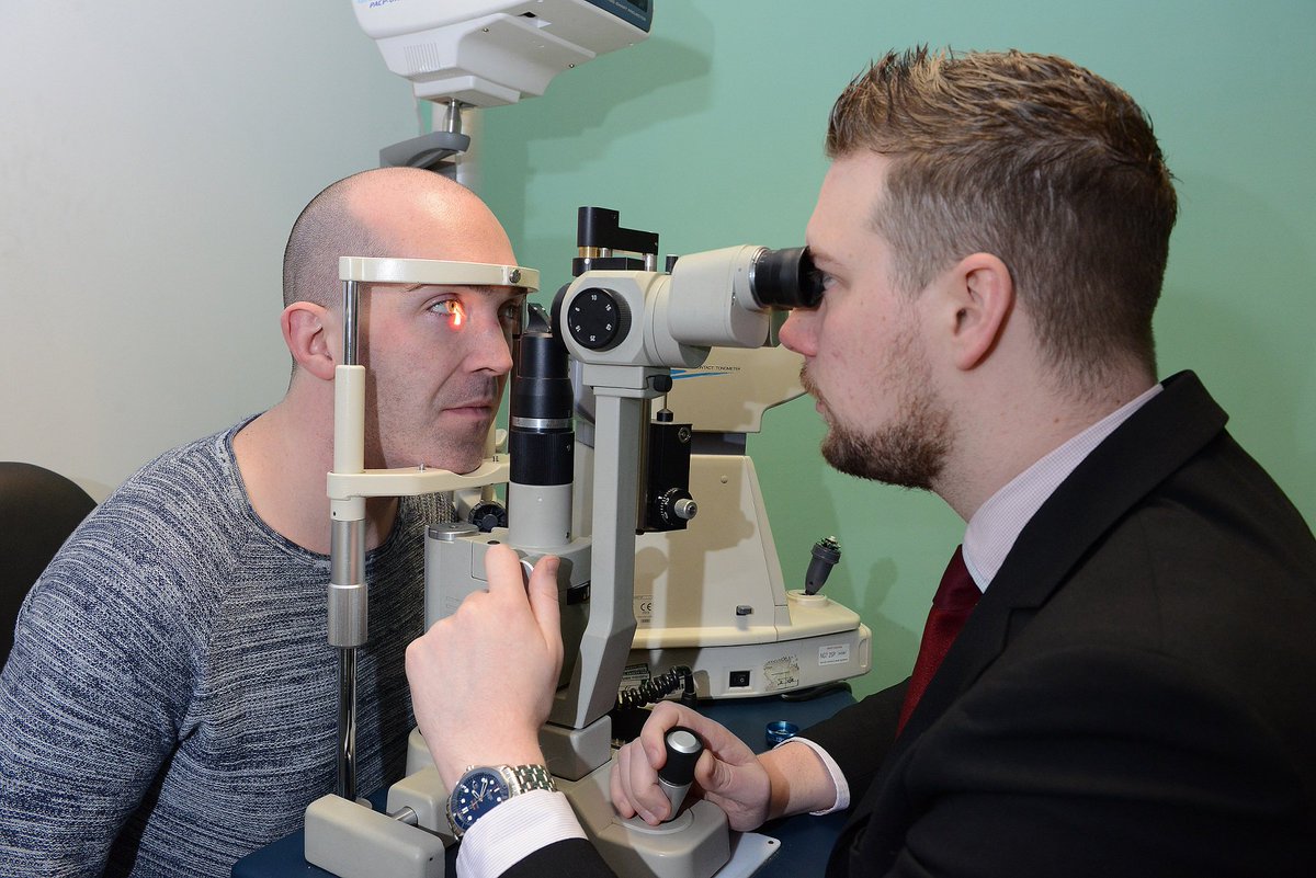 . <a href="/VisionExpress/">Vision Express</a> reports one in five drivers have not had a vision check since passing 20m number plate test ow.ly/jykM30mMntS #driving #optometry #sighttest