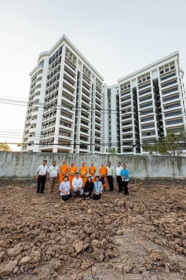 jadetcat's tweet photo. #วัดพระธรรมกาย จัดโครงการวัด-ประชา -รัฐ- สร้างสุข

พุธ 21 พย. 61 พระครูสังฆรักษ์รังสฤษดิ์ อิทฺธิจินฺตโก เจ้าอาวาสวัดพระธรรมก���ย ประชุมคณะกก.ดำเนินงาน "โครงการวัด ประชา รัฐ สร้างสุข สร้างสัปปายะด้วยวิถี 5 ส" พัฒนาแนวถนนเลียบคลองสามปลูกต้นไม้ให้สวยงาม สะอาด

https://t.co/IuiSxzYjsC https://t.co/elCGopfDj7