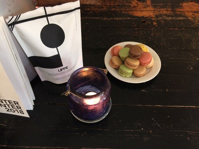 God morgen! I dag er det ni år siden vi startet opp! Kaféen er åpen, velkommen inn!
#goodmorning #coffeetime #Moss <a href="/MartinMartinius/">Martin M. Sørhaug</a>