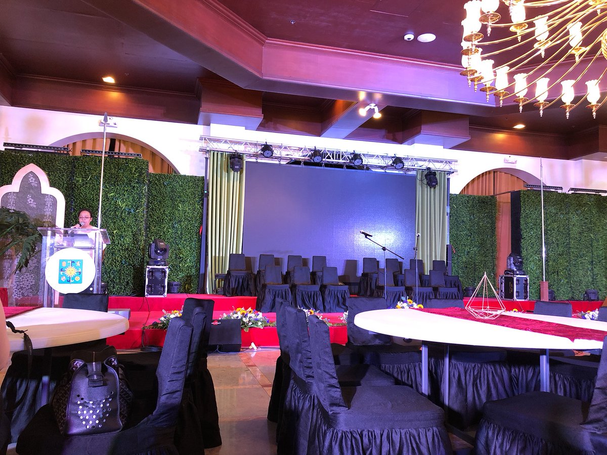 USTCTHMSC's tweet photo. HAPPENING NOW: Thomasian Youth Ambassadors 2019.
Drop by at the BGPOP Grand Ballroom to support our very own CTHM Ambassadors.
#TYA2019
#TeamCTHM ππ https://t.co/mbG8jsXOOQ