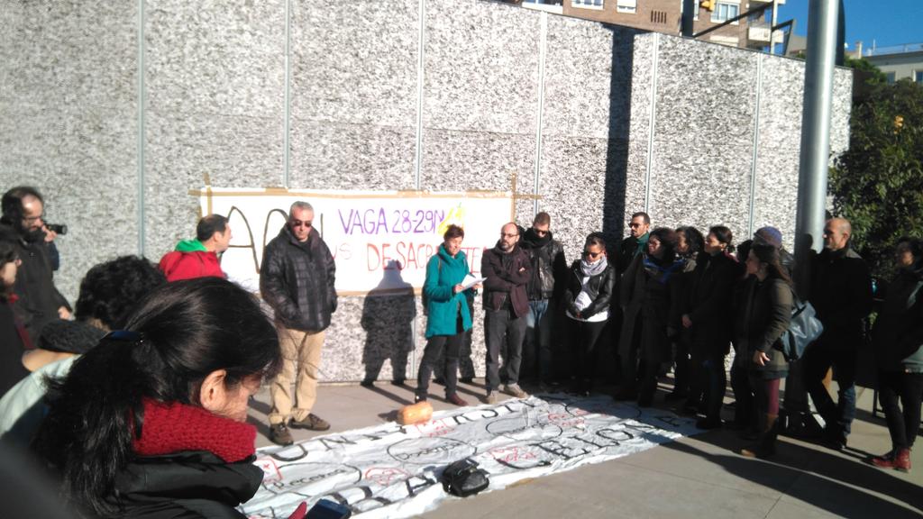 D-Recerca Precària tweet media