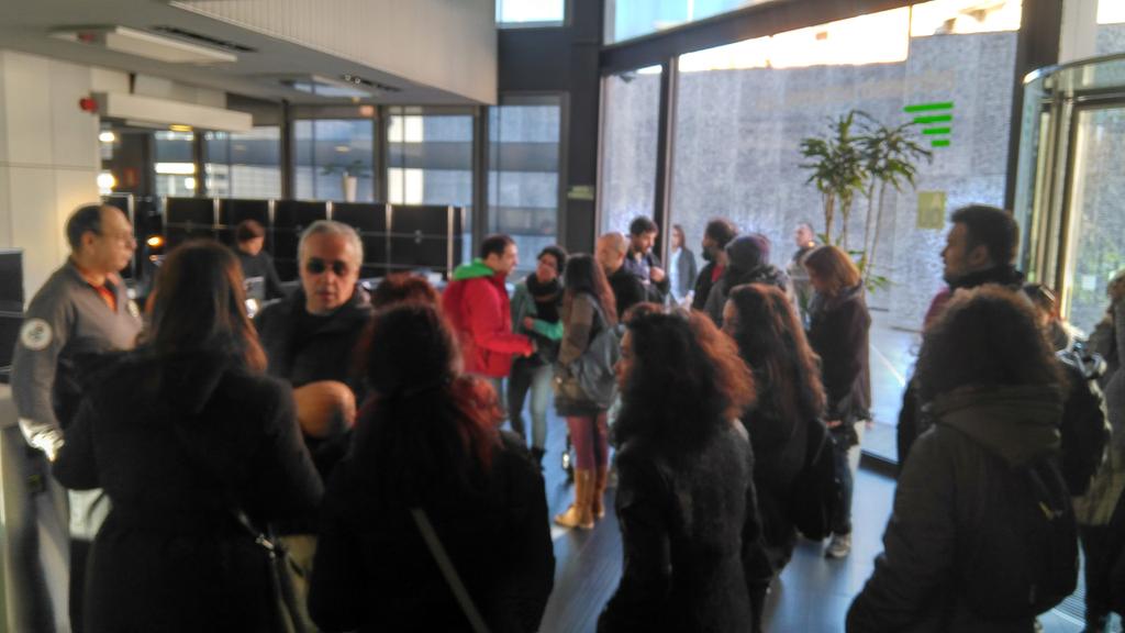 D-Recerca Precària tweet media