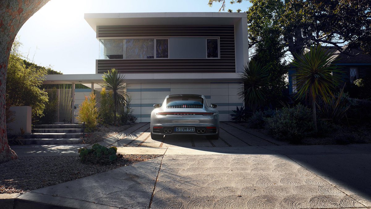 911andCo's tweet photo. New Porsche 911 😍 🏁 !
#Porsche #Porsche911 #Porsche992 #ILovePorsche #DreamCar
https://t.co/5Sss3UncGk https://t.co/rFBMVL4gfs